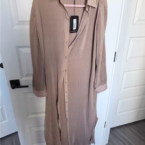 PrettyLittleThing Beige Pleated Duster/dress